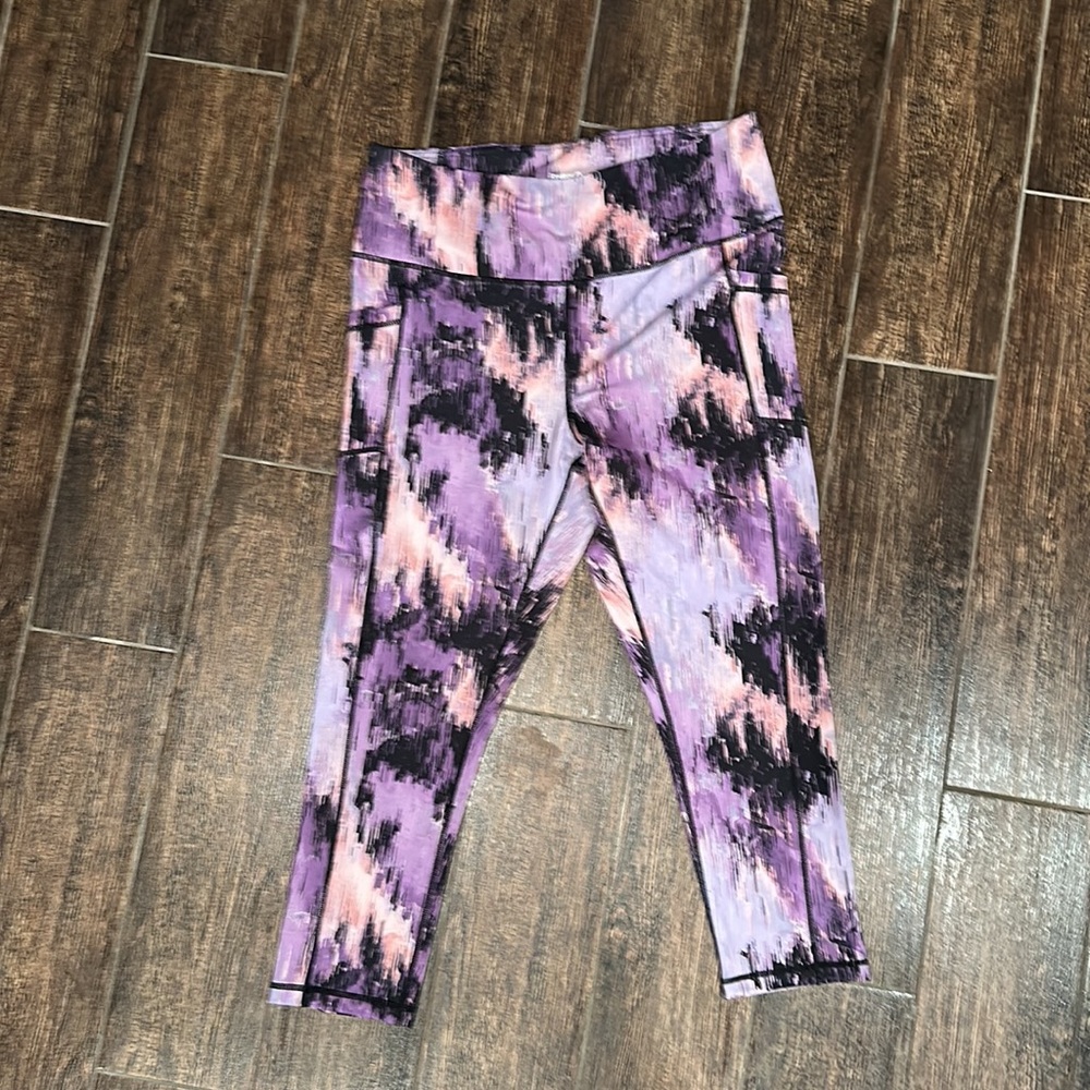 EUC Reebok Leggings - Picture 5 of 8